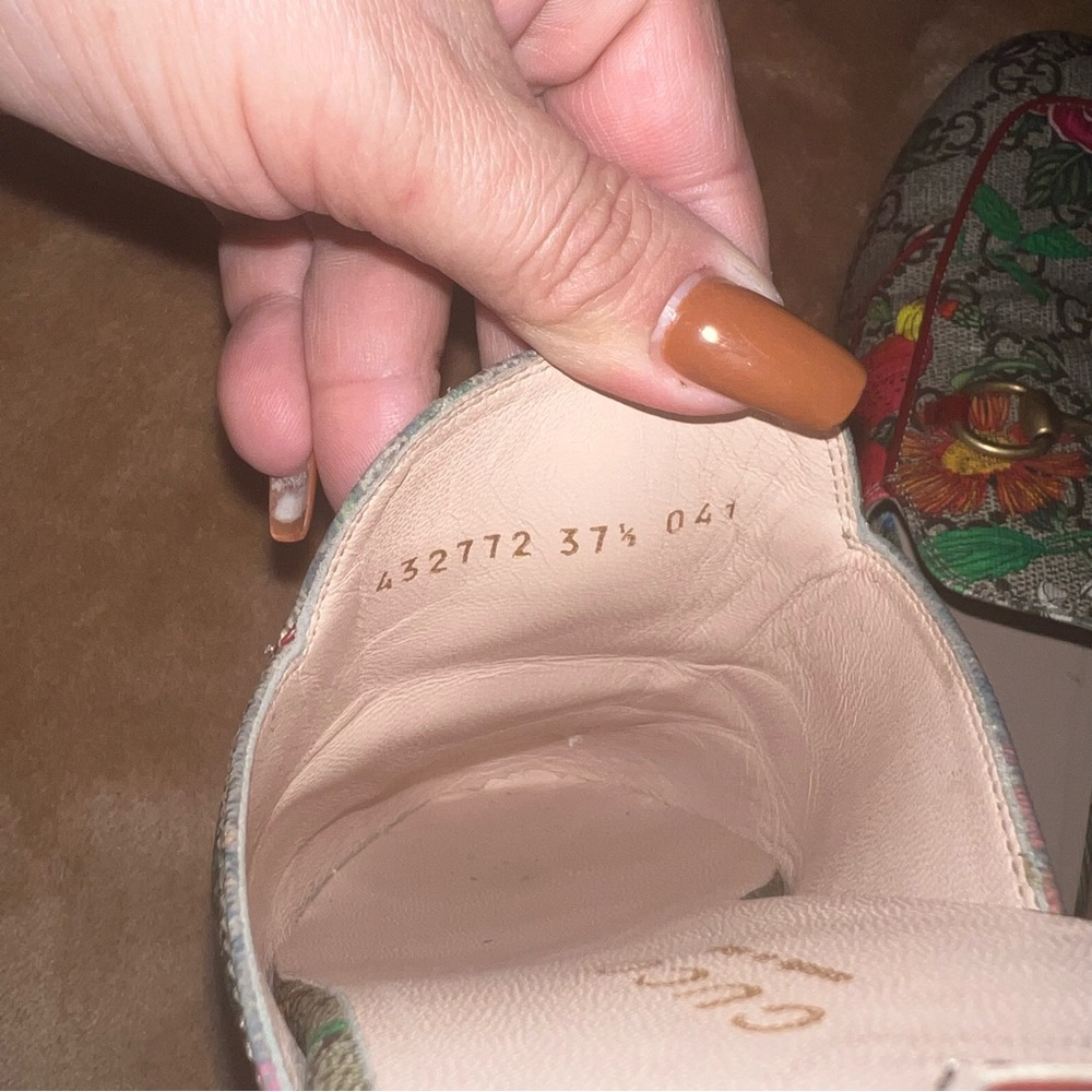 ♥️🩷♥️ Authentic- Gucci Horsebit mules size 37.5 - Picture 6 of 16